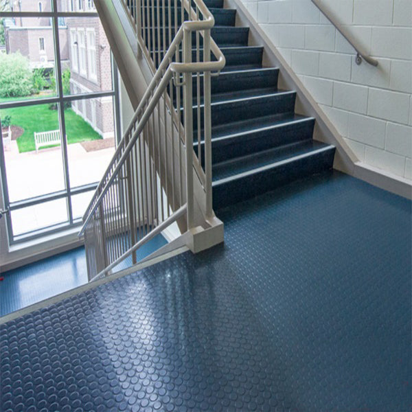 Studded Flooring Oil-Resistant Rubber Mats for Heavy-Duty Applications